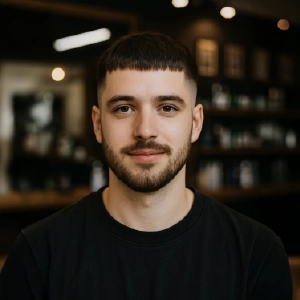 Luis Tuzarma